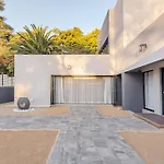 Self Checkin - Luxury Tranquil Apartment In Guesthouse
