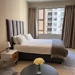 Apartment At The Tyrwhitt
