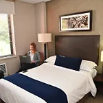 Illovo Hotel