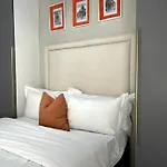 Luxury Apt Walk 2Melrose Arch 5