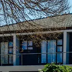 Cosy Nest 5 Min2Sandton City 15