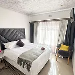 Lifegate Guest House