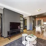 Easy Stay - The Vantage Rosebank