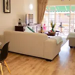 Lovely Spacious Two Bedroom Apartment