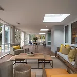 Atholplace Hotel & Villa