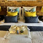 Luxury Lifestyle Apartment