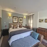 B&B On Buckingham Guest House