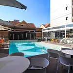 Sandton Smart Apartment Thirteen