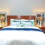 Villa In Sandton Johannesburg