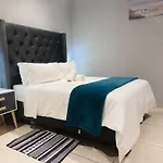 Royal Mansion Lodge