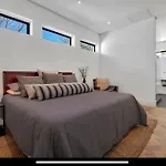 Modern Luxury In Parkhurst