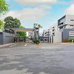 Sandton City Luxury Apartment