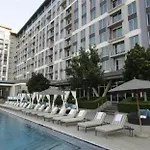 Hotel Apartment In Sandton Pool View
