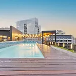 Sandton City Splendid Apartment 009 Power & Water Backup
