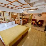 Tudor Lodge Guest House