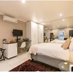 Lillys Studio With Back Up Power