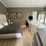 Terrace House Rivonia