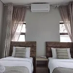 Executive 2-Bedroom Serenity Apartment In Wendywood Sandton With Its Own Entrance