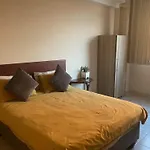 Ophirton Hotel