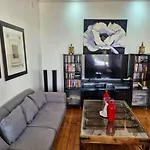 Micasa Sucasa Guesthouse Melville