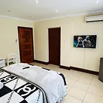 Casa Bedfordview