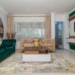 I St Tropez Sandton Luxury Suites