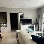 Luxury Apartment In Sandown