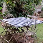 Craighall Park Stylish Garden Studio