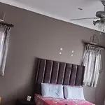 Yellow Stars Guesthouse Ltd