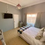 Gael Guest 5
