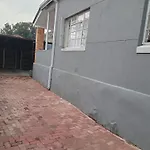 Johannesburg Guest House Kensington