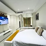 New Revamped Luxury Suite In Sandton City