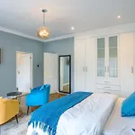 Adinkra Boutique Hotel