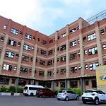 Yeoville Hotel