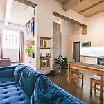 Artsy City Studio Apartment