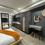 Plot 98 Inn