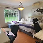 Peppertree Guest House Paulshof Jhb Solar No Loadshedding