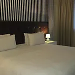 Ascot Hotel
