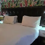 Ascot Hotel