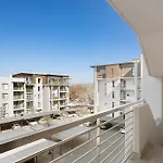 Easy Stay - The Galleries