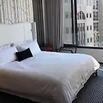 Luxury 1-Bedroom Suite In Sandton