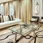 4 On Pritchard Luxury Suites