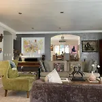 The Ridgeback, 4 Bedroom House Bryanston