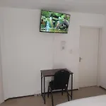 Modern Comfort In Sandton
