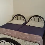 Rosebank Lodge & Backpacker