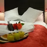 Littlefield Luxury Suite