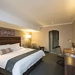 Valustay At Birchwood Hotel & Or Tambo Conference