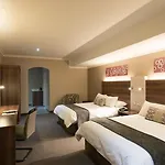 Valustay At Birchwood Hotel & Or Tambo Conference