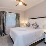 Englewold Manor Guest House