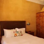 Melvilla Guesthouse